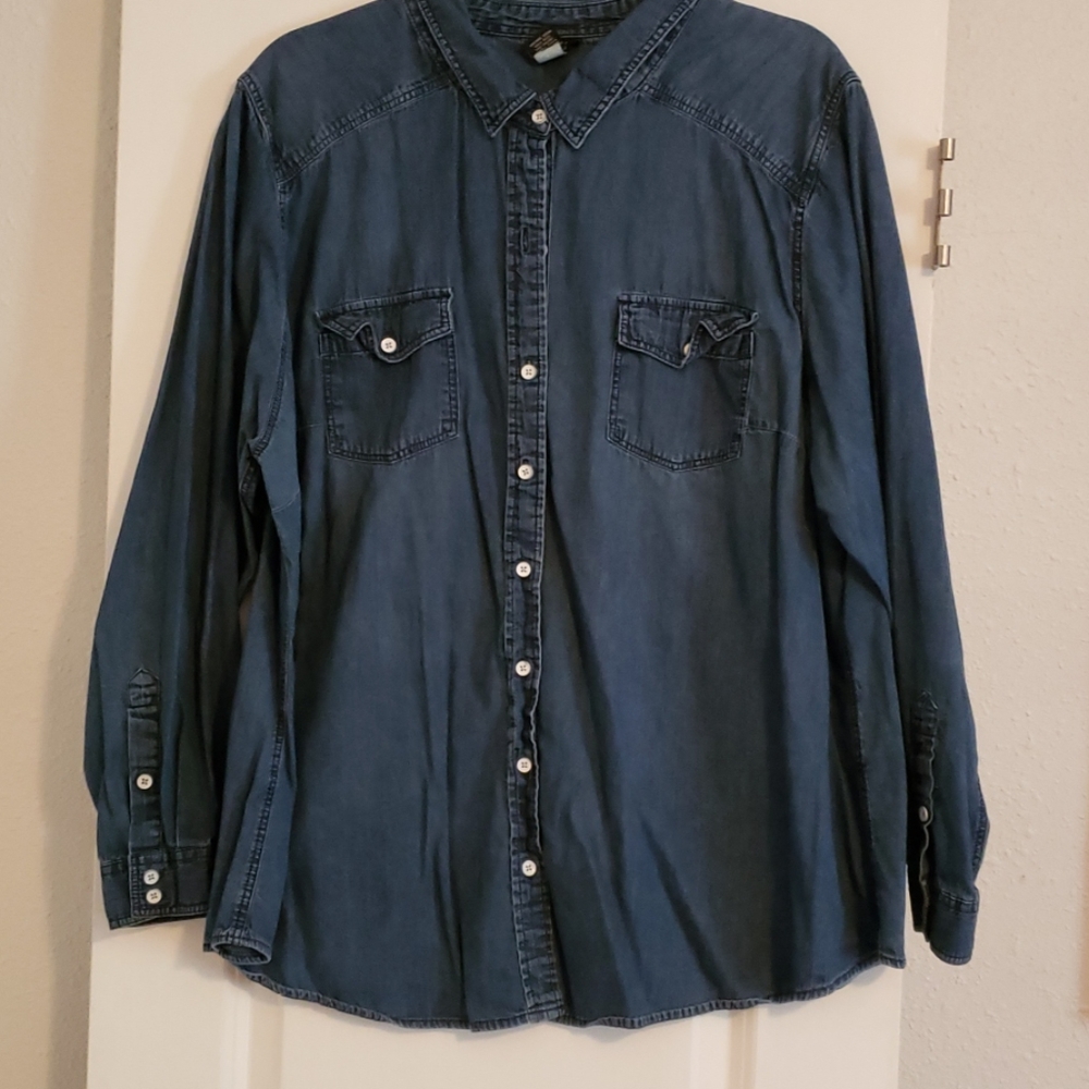 Torrid soft wash chambray long sleeve top